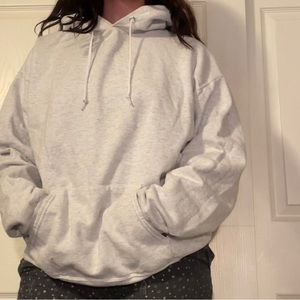 Hanes Large Sweatshirt